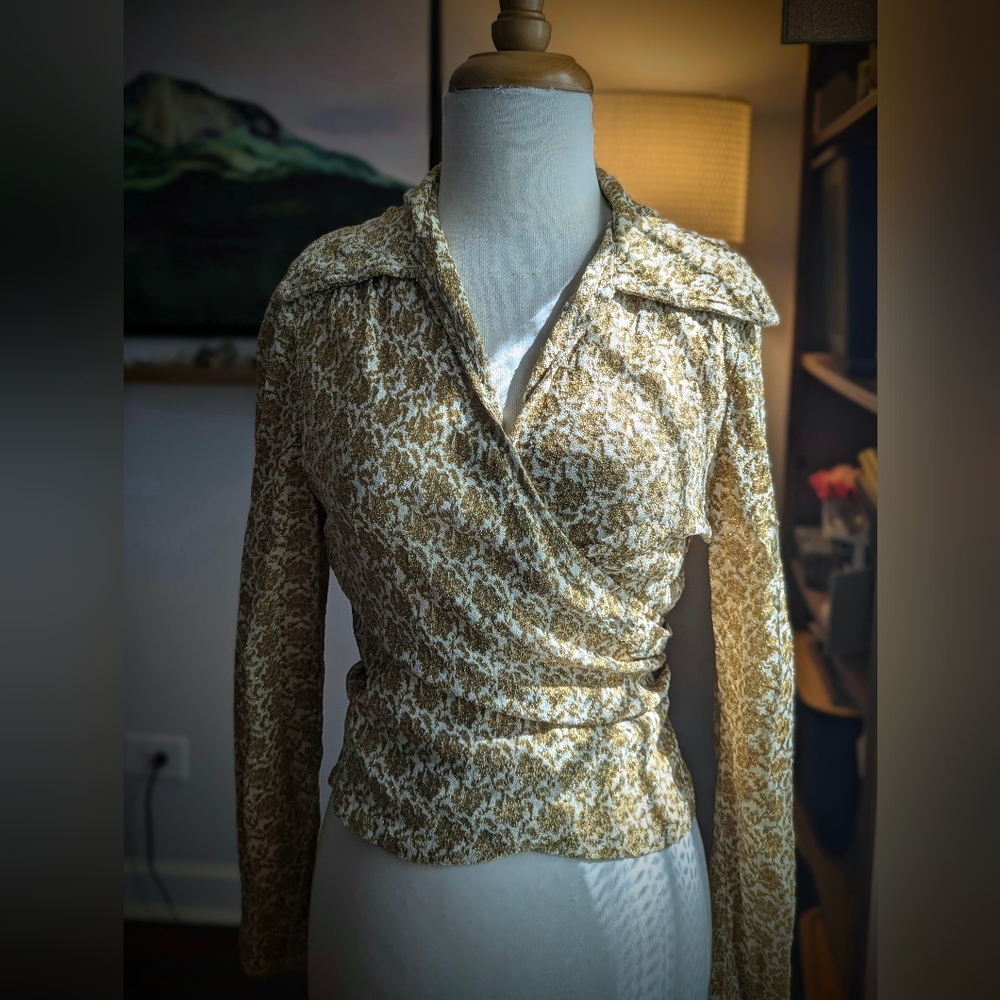 Gold wrap long sleeves brocade size S-M
